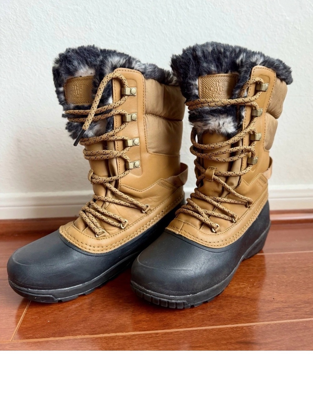 The North Face Shellista IV Luxe Waterproof Boots 6.5